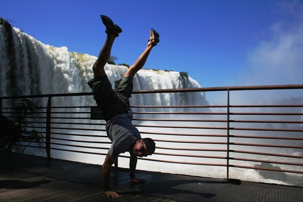 На руках по Ю. Америке Iguasu Falls, Brazil IMG_3683 - Copy